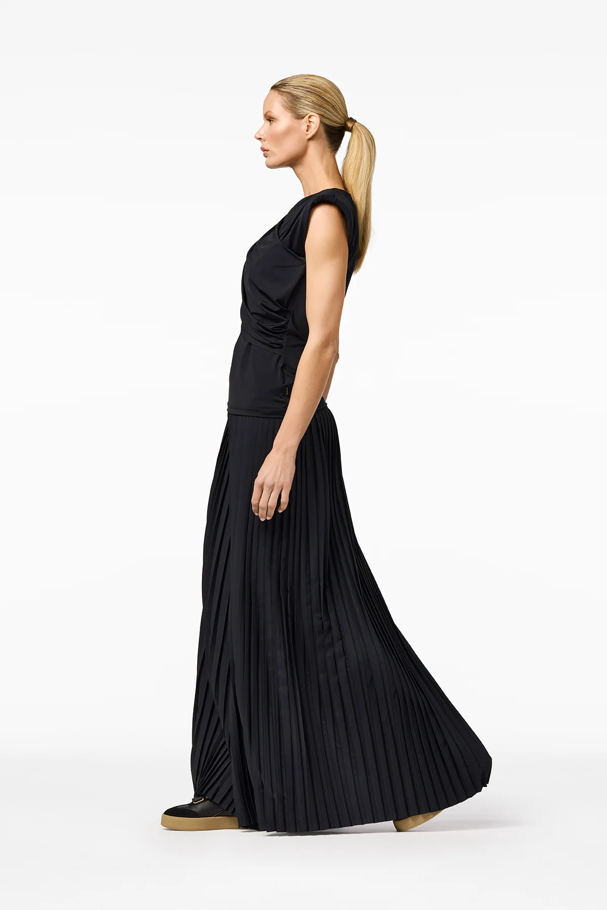 FIORELLO sleeveless top - Image 3
