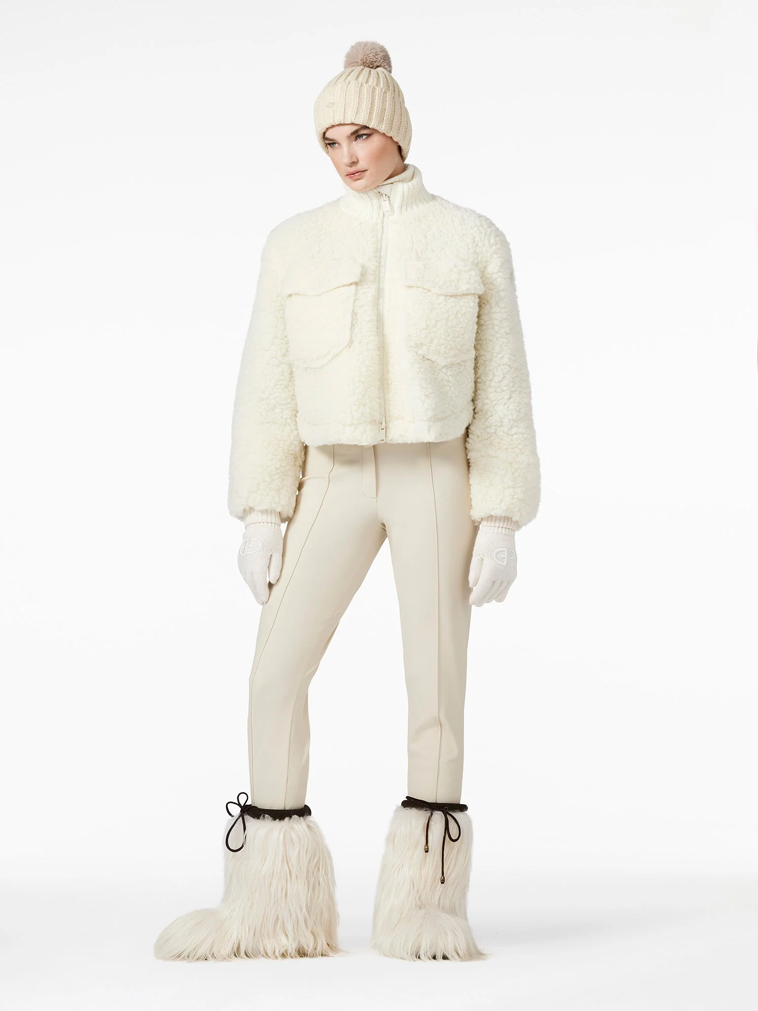 Justine Meringue Outfit
