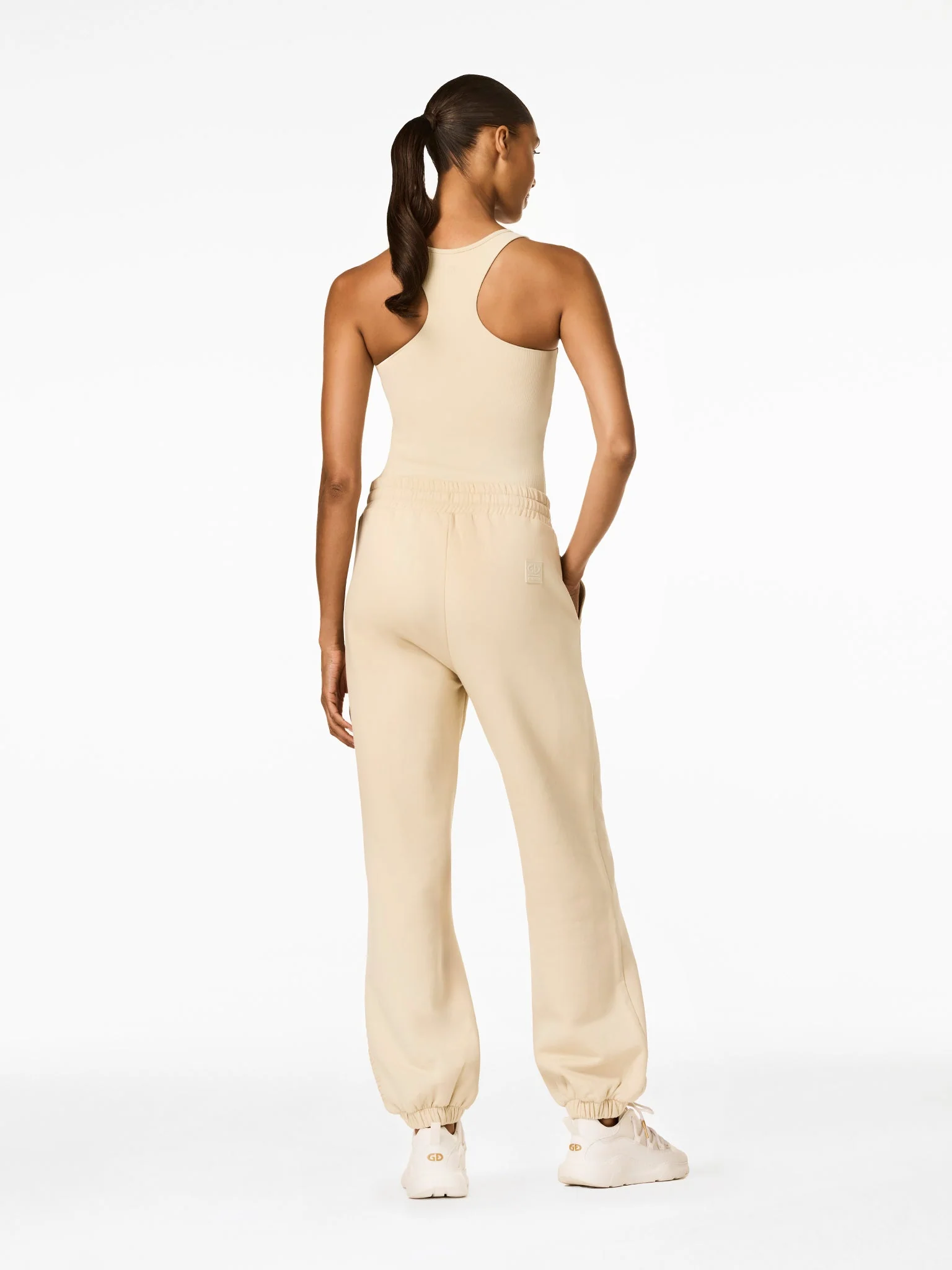 Manon Tank With Bra Champagne Outfit - Image 2
