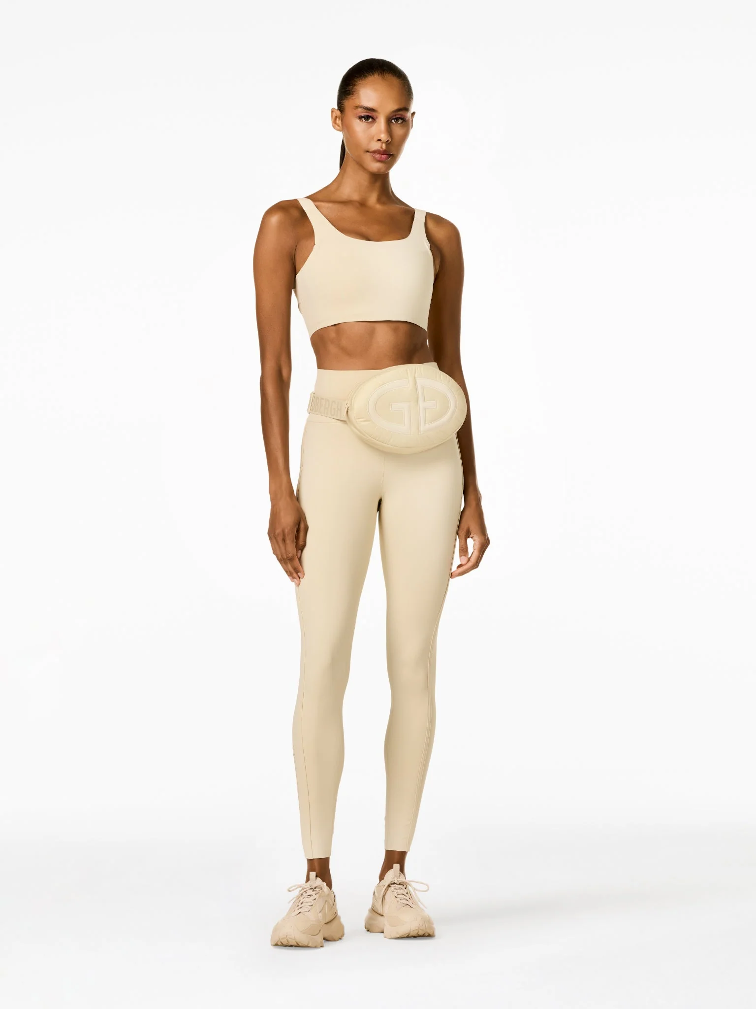 Manou Bra Champagne Outfit