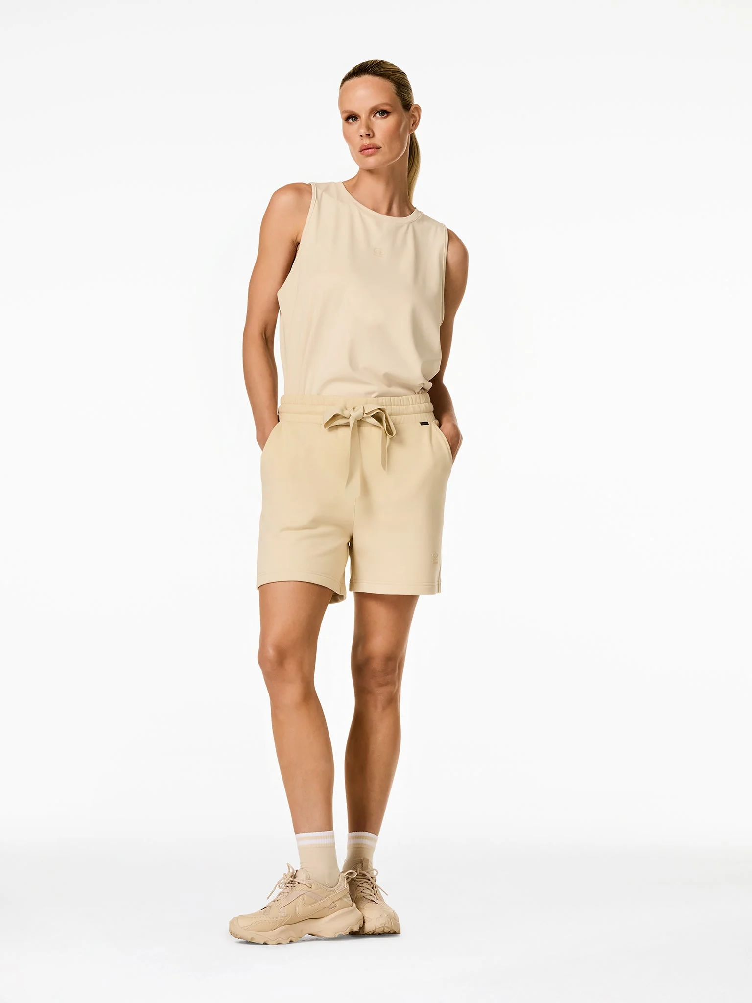 Solene Champagne Outfit